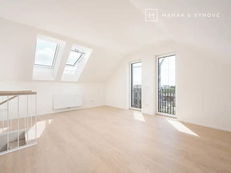 Prodej bytu 4+kk 90 m², Pohořelice – náhled fotky 1