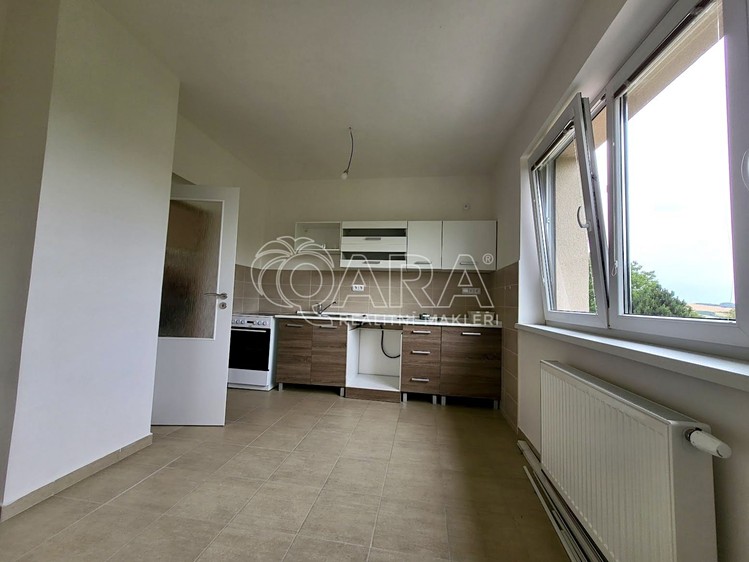 Pronájem bytu 4+1, 90 m² (5 z 28)