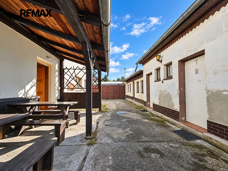 Будинок на продаж, 400 м² (3 з 28)