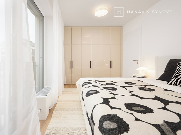 Prodej bytu 3+kk, 64 m² (2 z 12)
