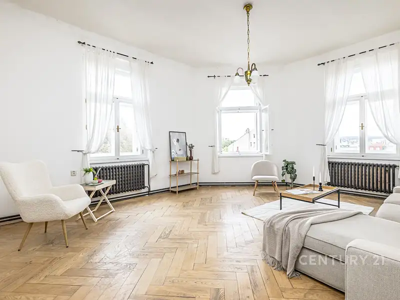 Prodej bytu 4+1 103 m², Praha – náhled fotky 2