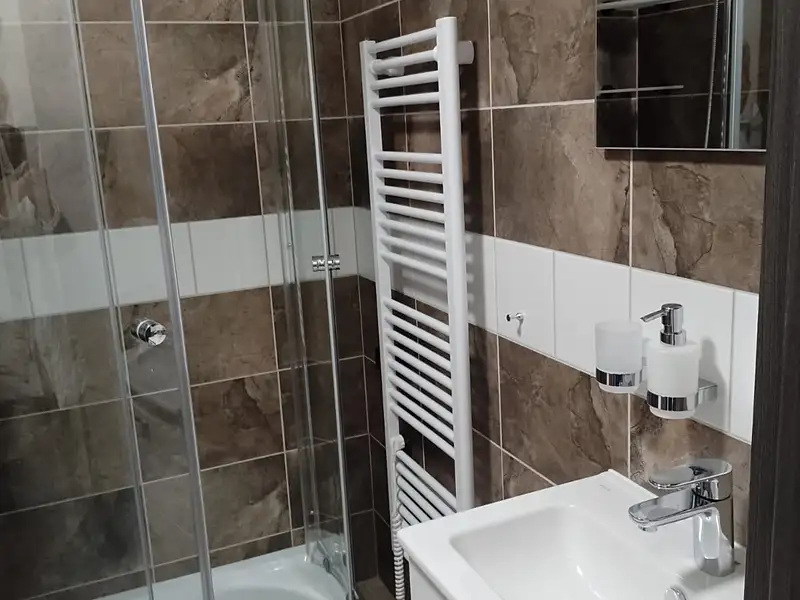 Pronájem bytu 2+kk 45 m², Vimperk – náhled fotky 2