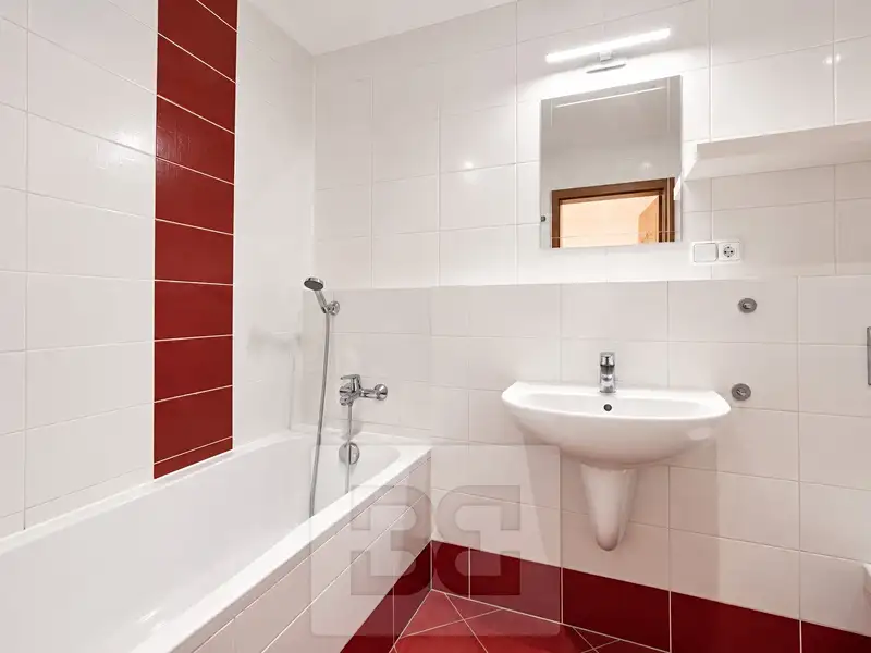 Prodej bytu 1+kk 31 m², Praha – náhled fotky 3