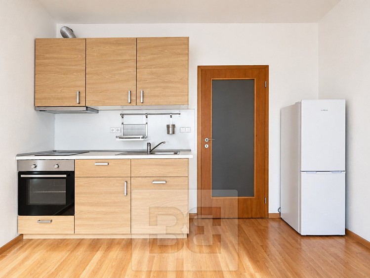 Квартира 1+kk на продаж, 31 м² (6 з 8)