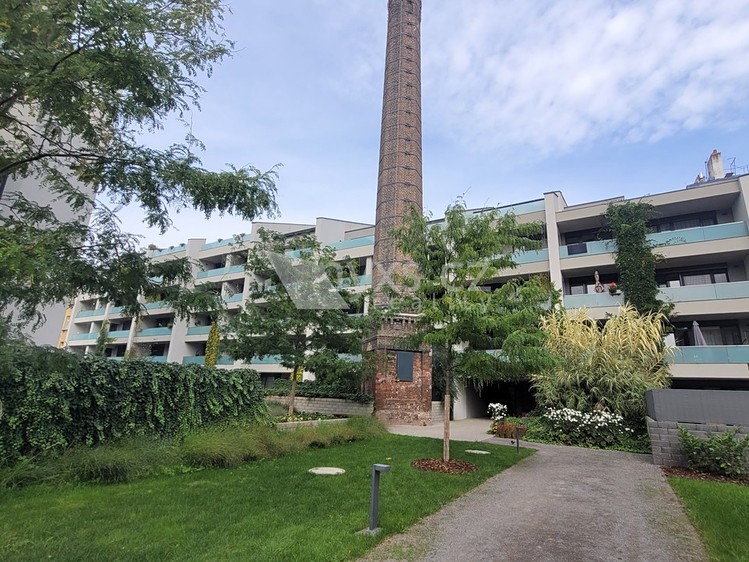 Pronájem bytu 1+kk, 33 m² (2 z 22)
