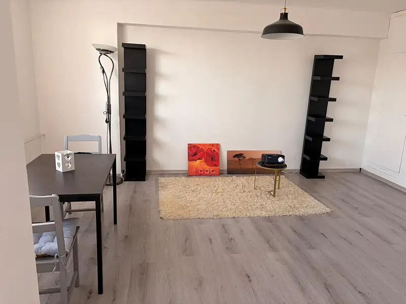 Pronájem bytu 2+1 55 m², Kolín – náhled fotky 2