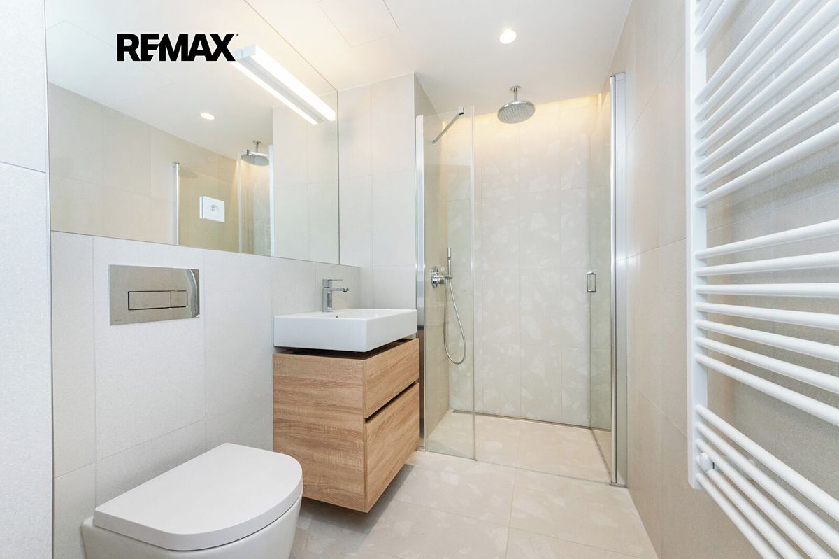 Pronájem bytu 2+kk 41 m², Praha – fotka 1 z 3