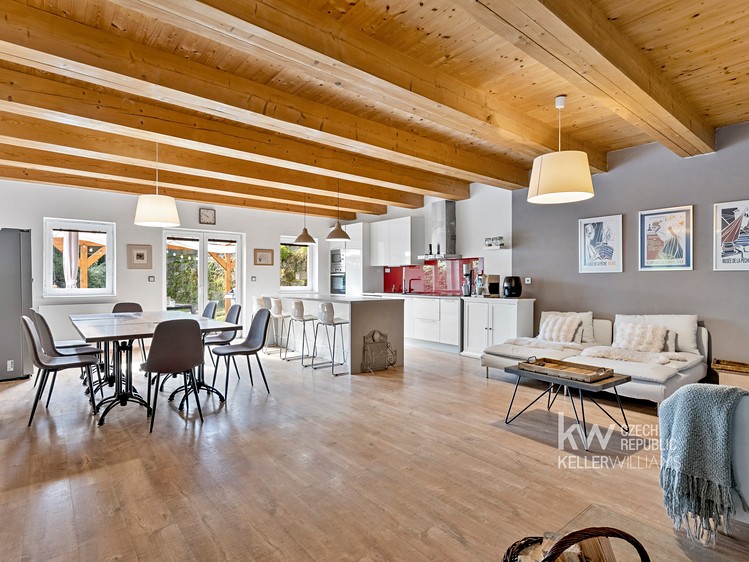 Haus zum Kauf, 203 m² (2 von 30)