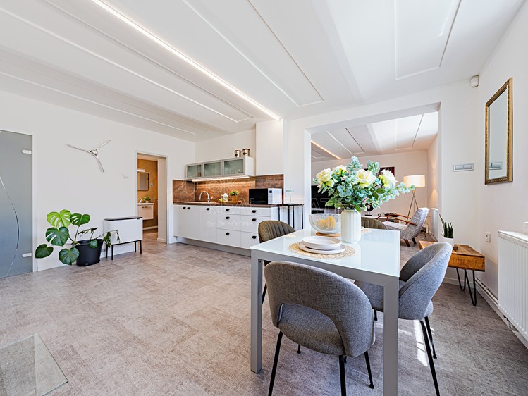 Haus zum Kauf, 138 m² (1 von 33)