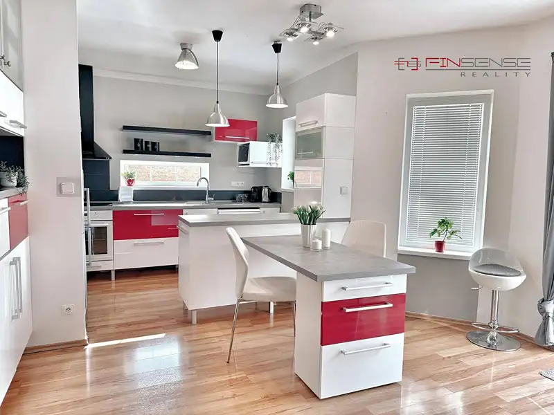 Pronájem rodinného domu 130 m², pozemek 403 m², Kladno – náhled fotky 3