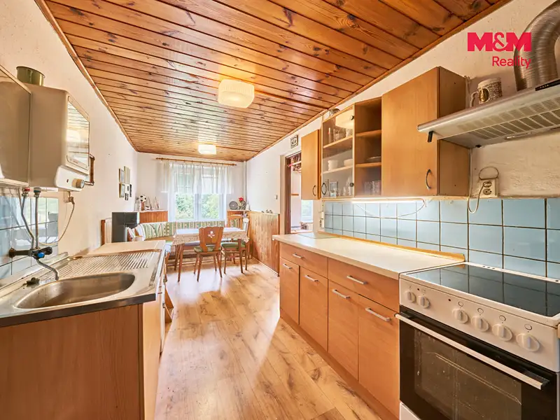 Prodej rodinného domu 252 m², pozemek 1497 m², Teplice nad Metují – náhled fotky 2
