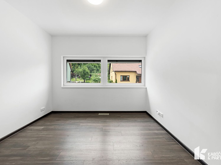 Prodej domu, 171 m² (10 z 37)
