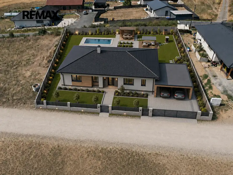Prodej stavebního pozemku 1060 m², Daleké Dušníky – náhled fotky 1