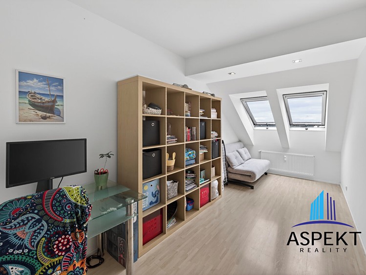 Prodej bytu 4+kk, 94 m² (9 z 19)