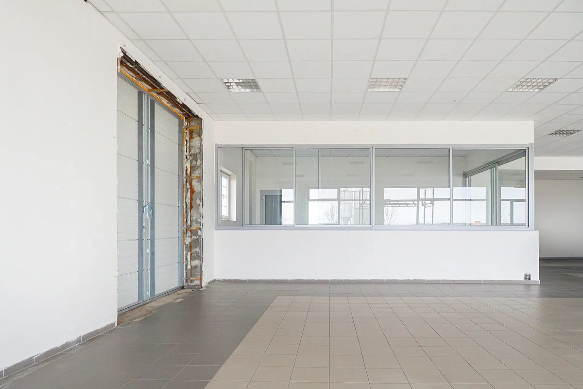Pronájem komerční nemovitosti 430 m² – fotografie 2