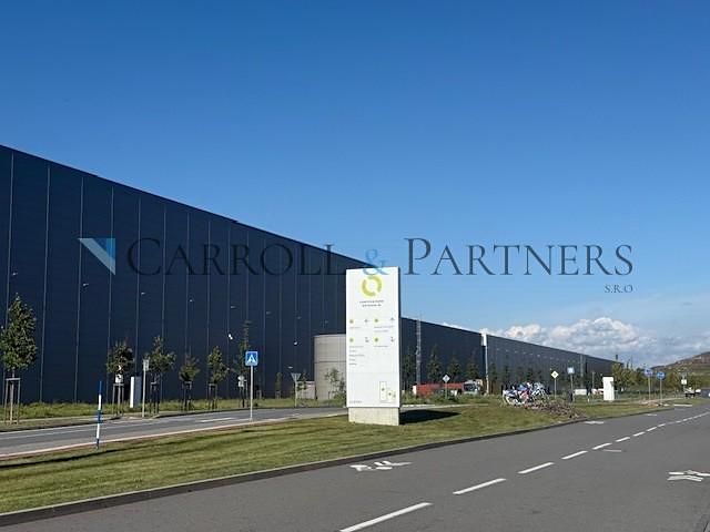 Pronájem skladového prostoru 12400 m² – fotografie 3
