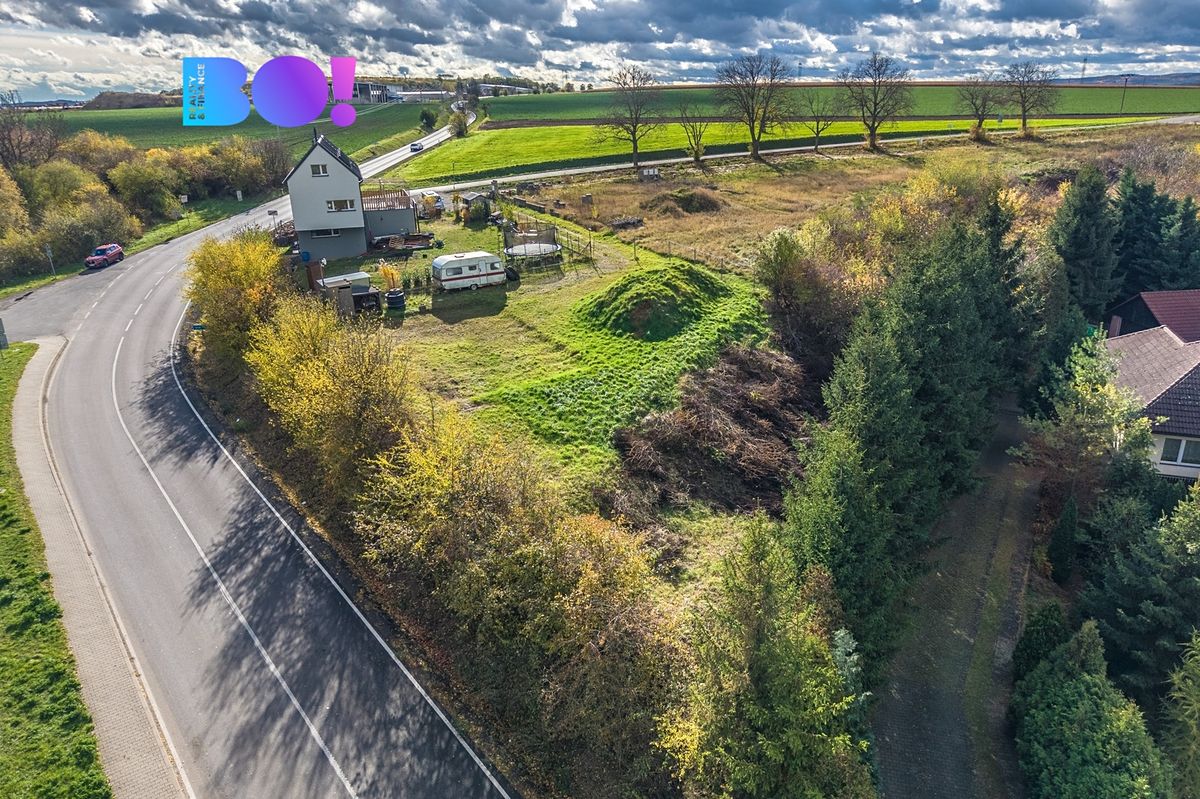 Prodej stavebního pozemku 1394 m² – fotografie 2