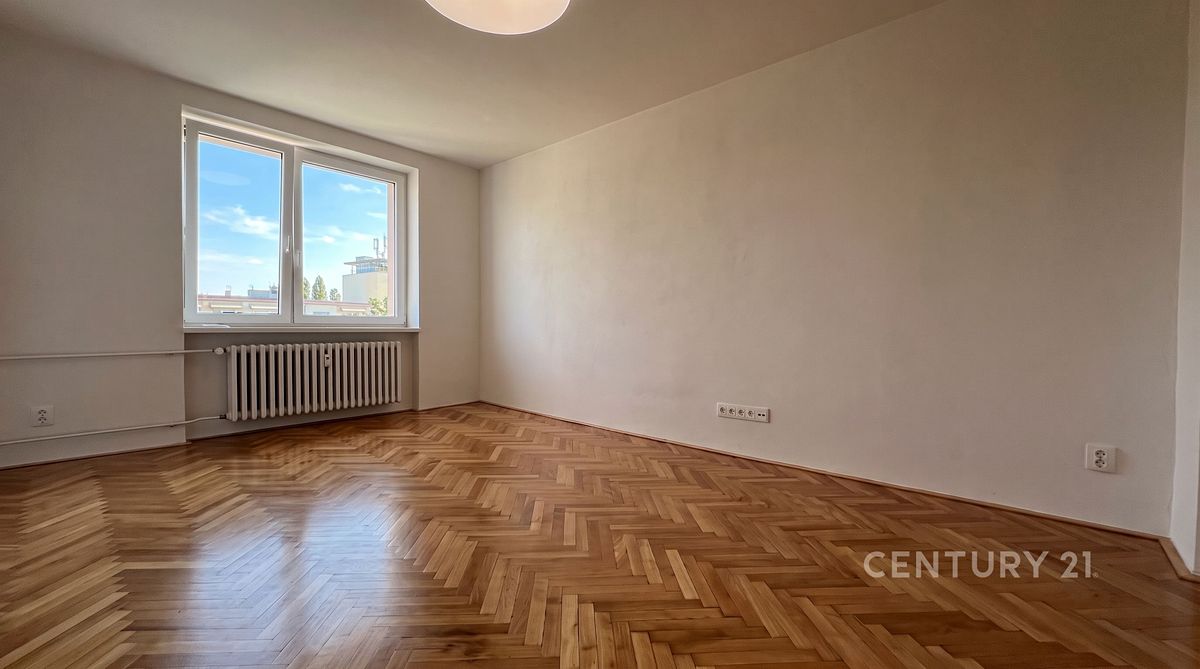 Pronájem bytu 3+1 72 m² – fotografie 4