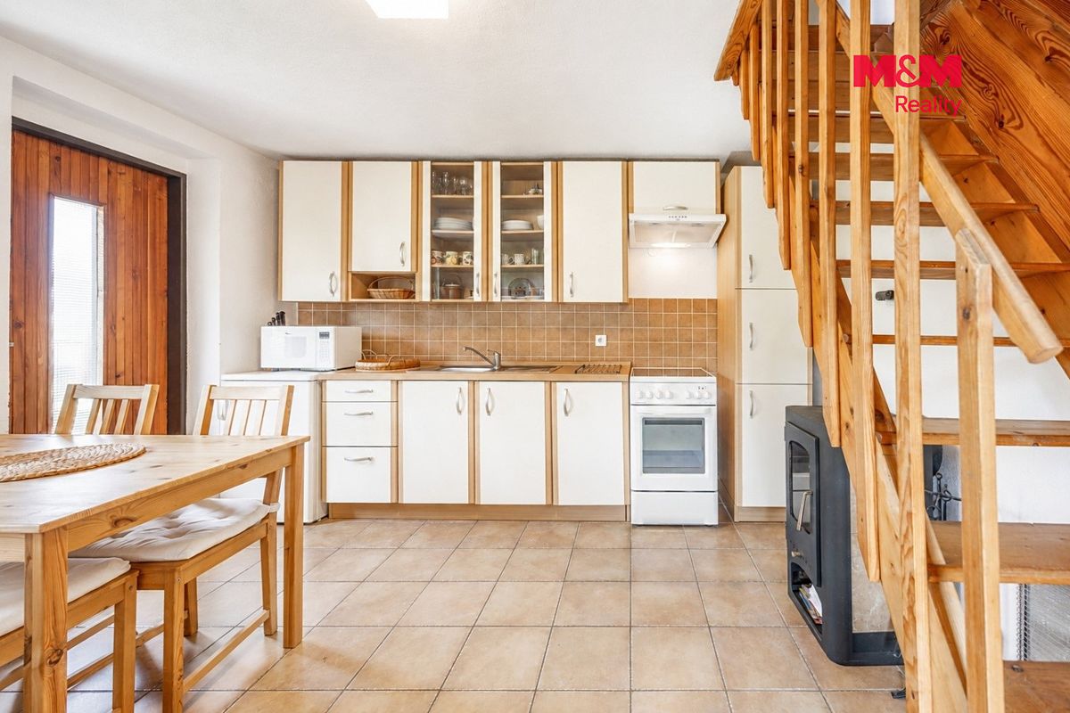 Prodej chaty 36 m², pozemek 1946 m² – fotografie 2