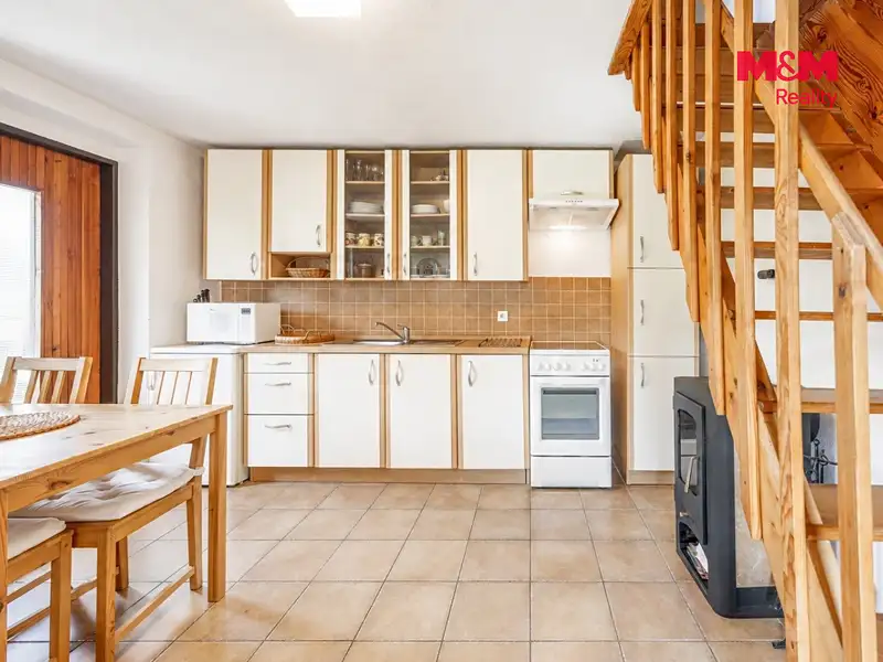 Prodej chaty 36 m², pozemek 1946 m², Šternberk – náhled fotky 2