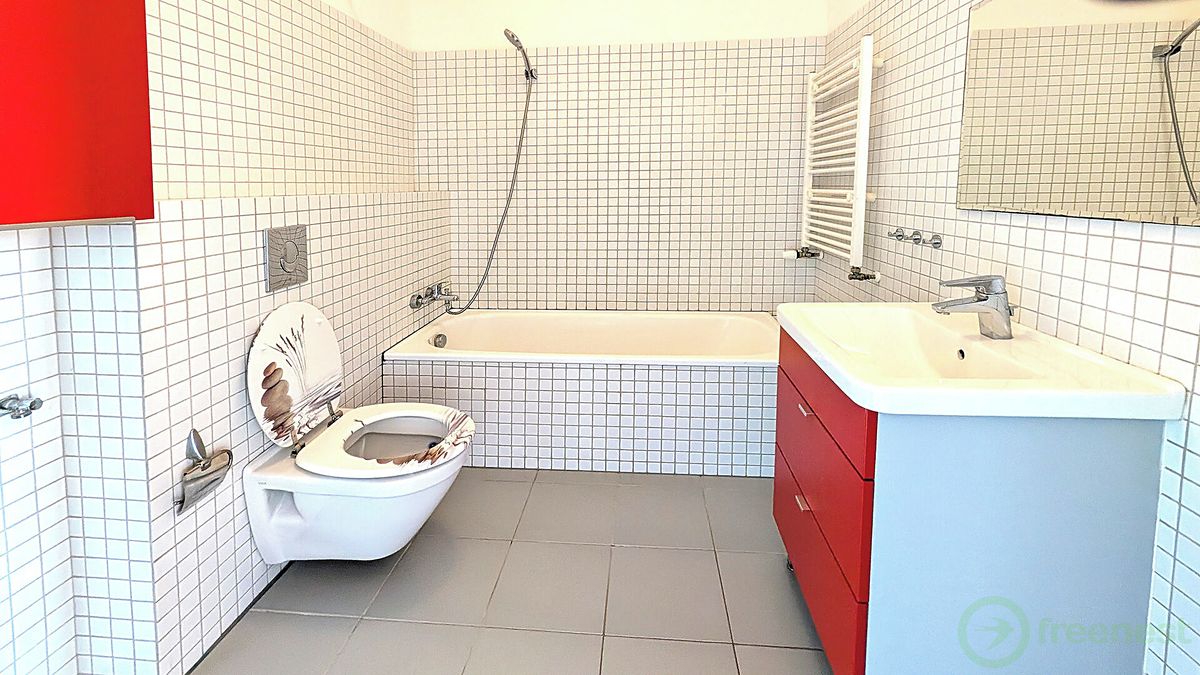 Pronájem bytu 2+kk 50 m² – fotografie 2