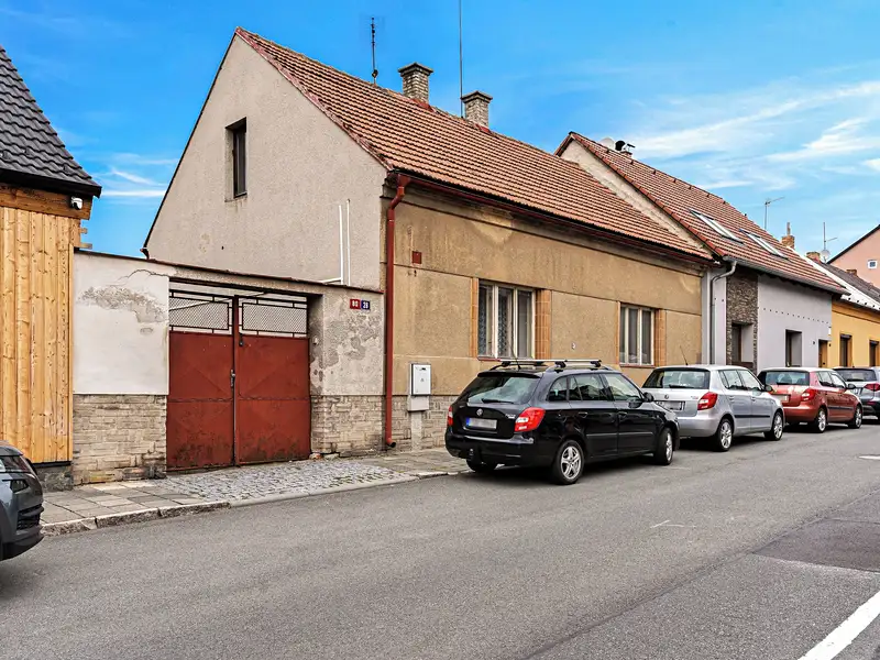 Prodej rodinného domu 128 m², pozemek 278 m², Kladno – náhled fotky 1