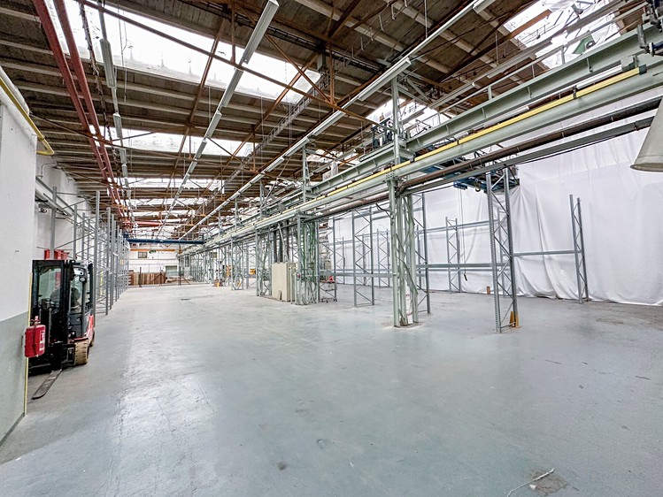 Pronájem komerčního prostoru, 396 m² (2 z 12)