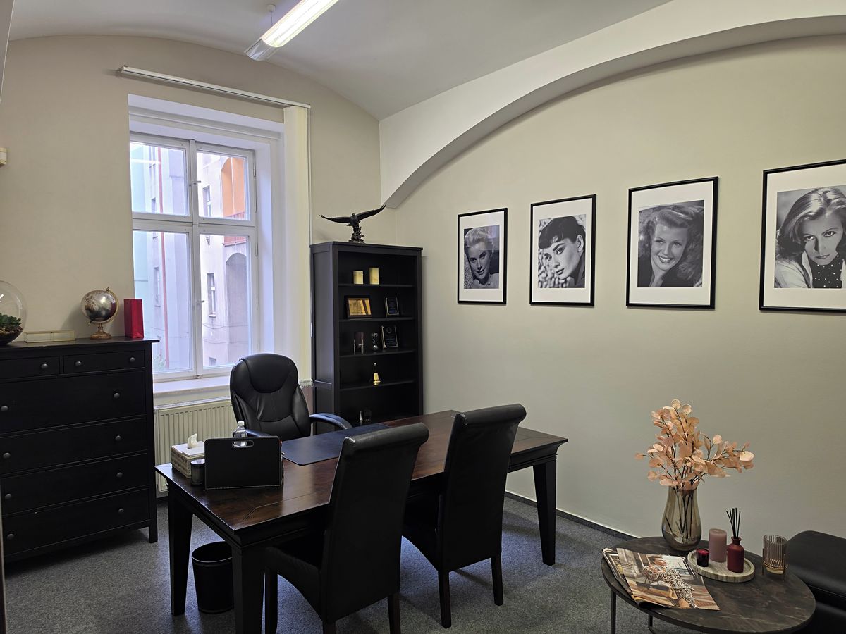 Pronájem kanceláře 92 m² – fotografie 4