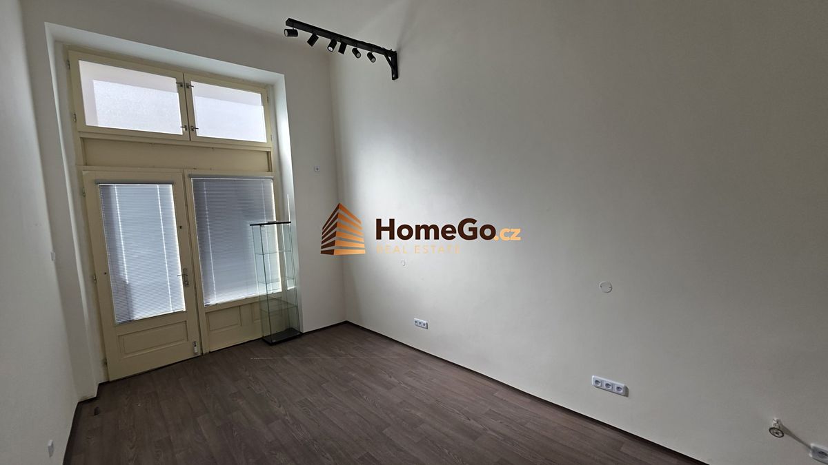 Pronájem obchodního prostoru 34 m² – fotografie 3