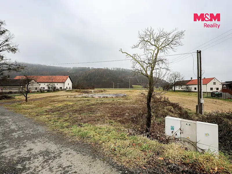 Prodej stavebního pozemku 2225 m², Odry – náhled fotky 3