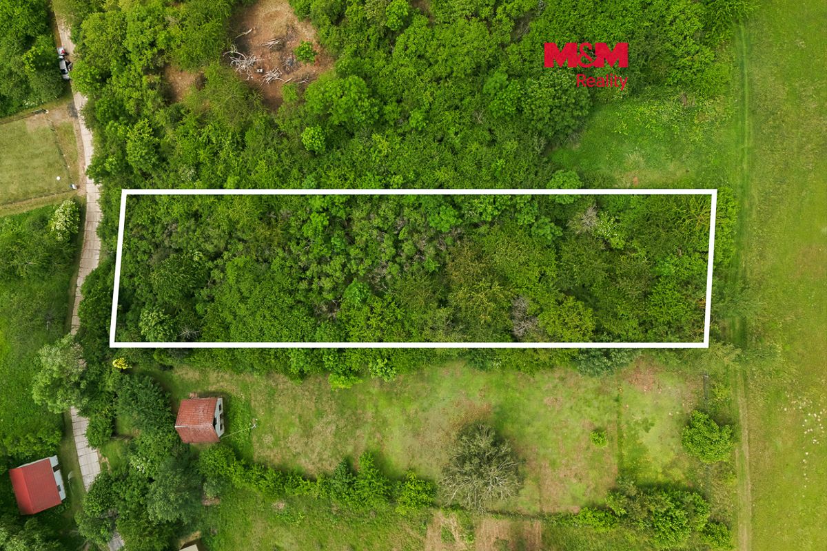 Prodej stavebního pozemku 2033 m², Krušovice – fotka 1 z 3