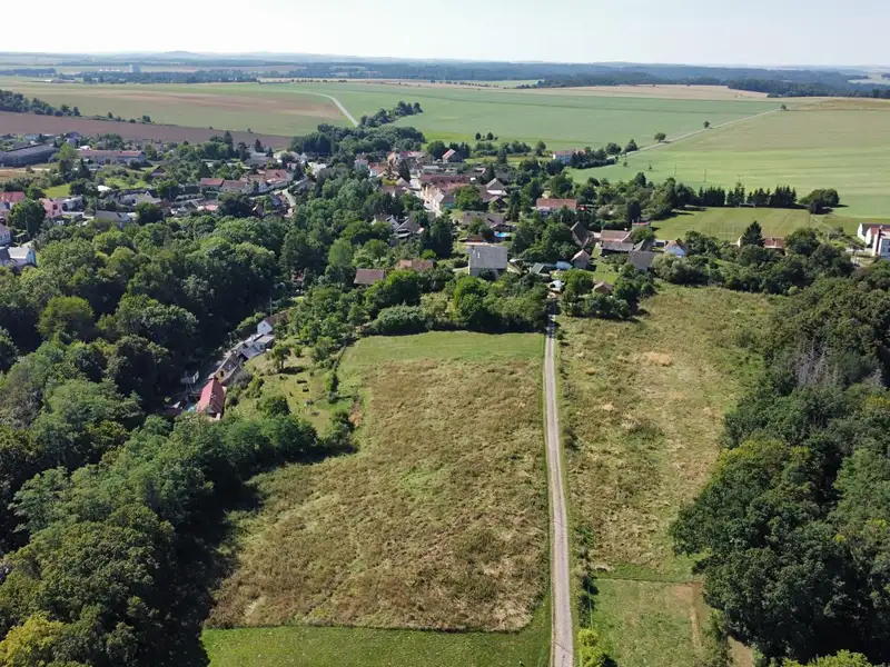 Prodej pole 1398 m², Lančov – náhled fotky 3
