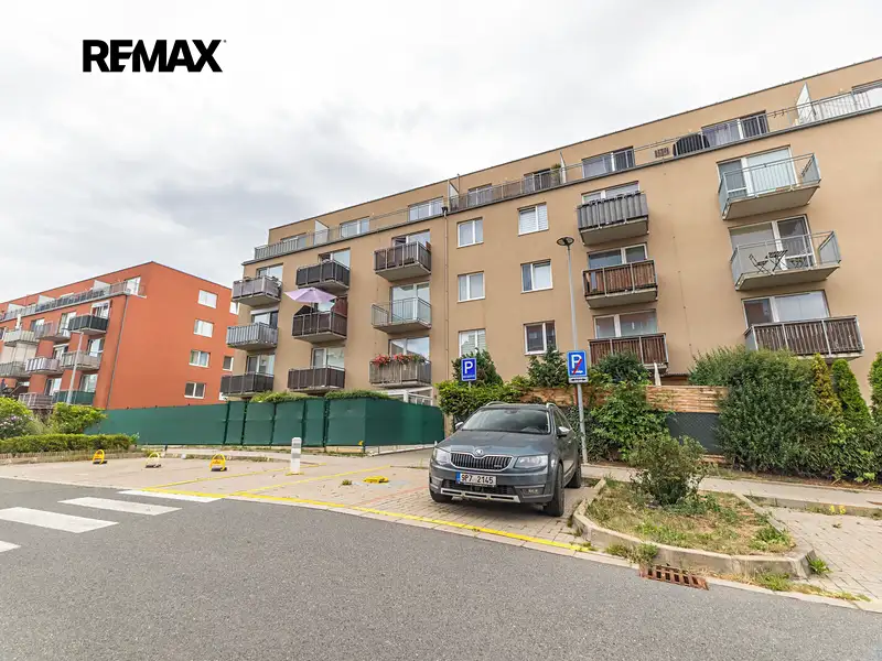 Pronájem bytu 2+kk 46 m², Hostivice – náhled fotky 1