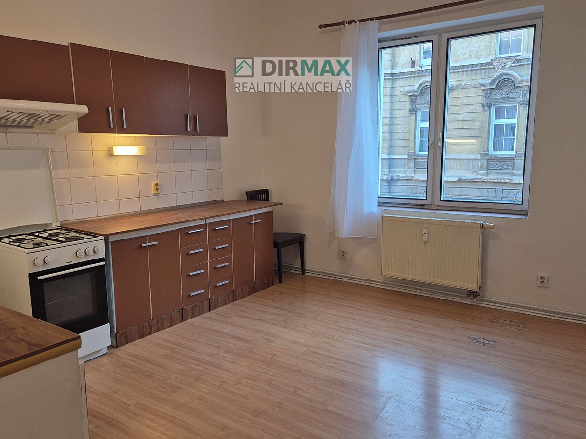 Pronájem bytu 2+1 60 m² – fotografie 2