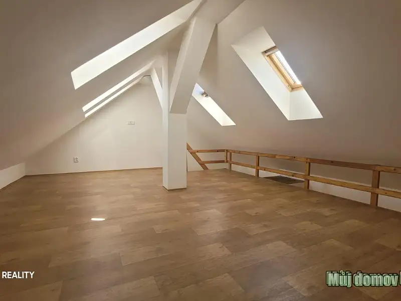 Pronájem bytu 3+kk 85 m², Praha – náhled fotky 3
