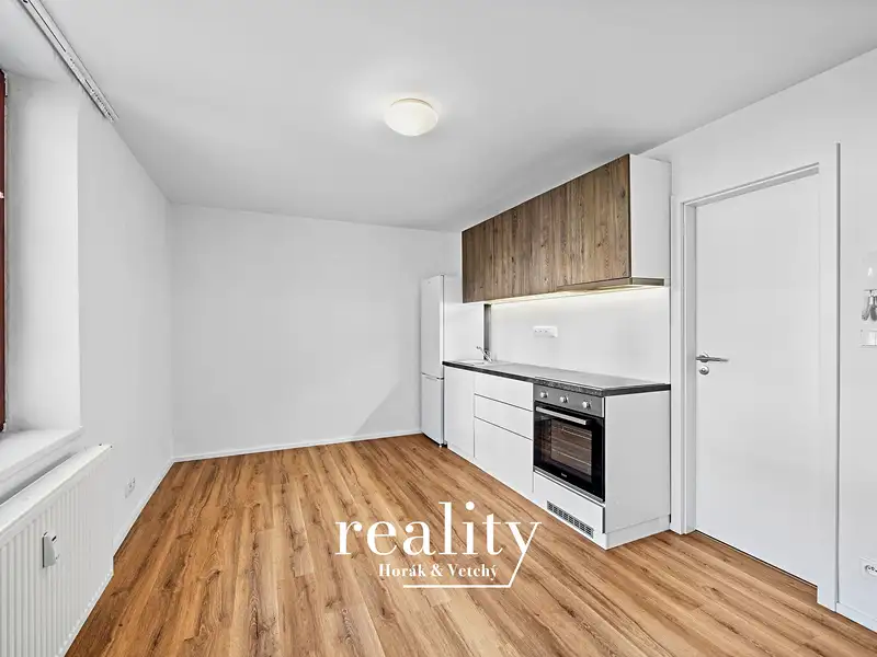 Pronájem bytu 2+kk 50 m², Znojmo – náhled fotky 1