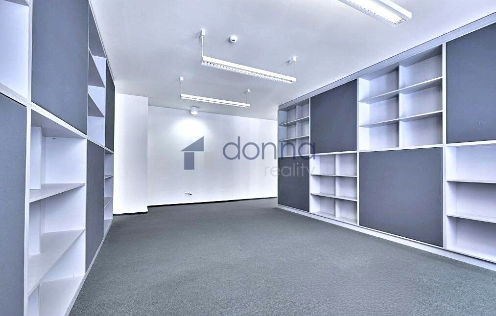 Pronájem kanceláře 164 m² – fotografie 3