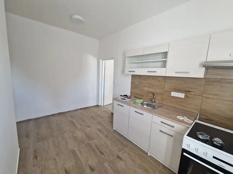 Pronájem bytu 2+kk 40 m², Olomouc – náhled fotky 2