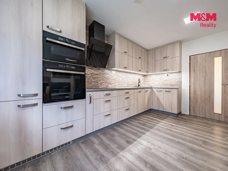 Prodej rodinného domu 131 m², pozemek 1031 m², Měchenice – náhled fotky 2