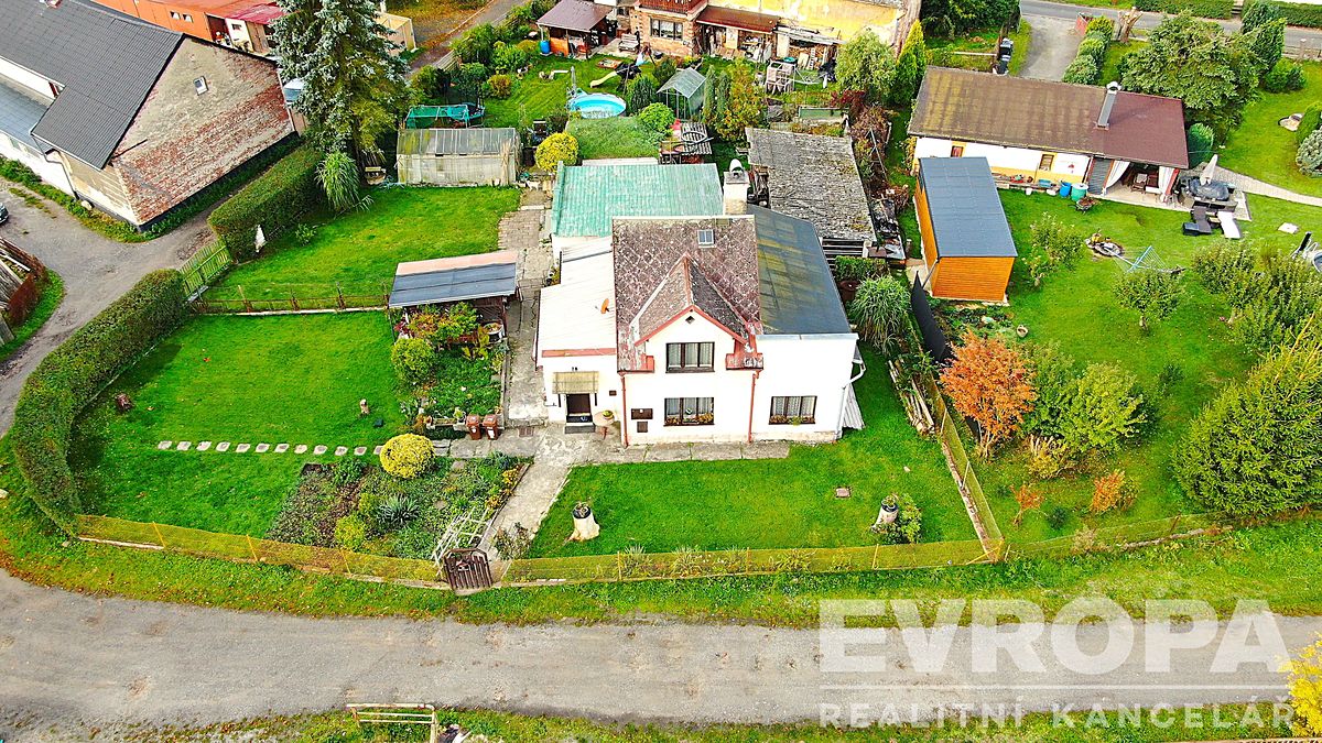 Prodej rodinného domu 98 m², pozemek 914 m² – fotografie 3