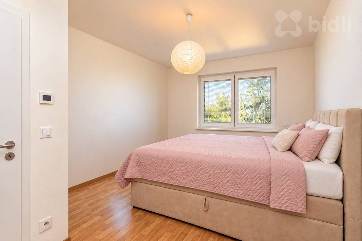 Prodej rodinného domu 220 m², pozemek 1700 m² – fotografie 4