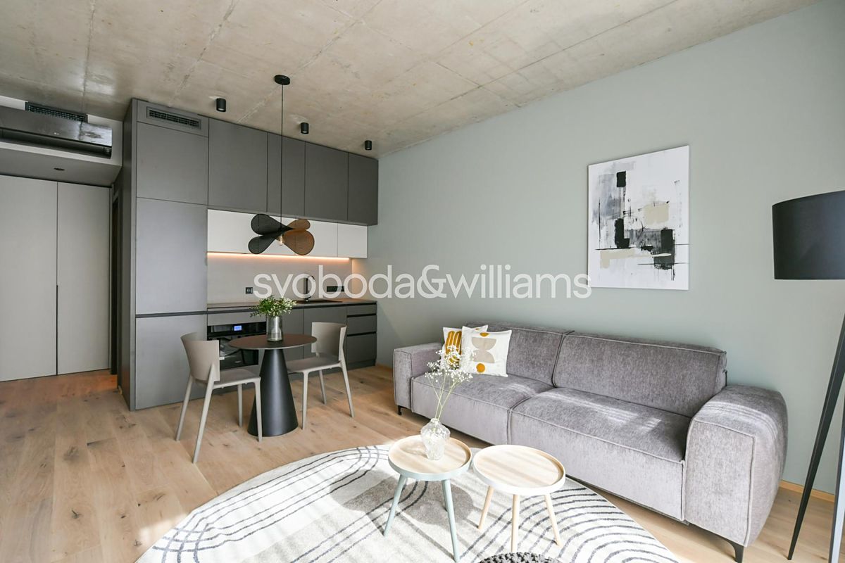Pronájem bytu 2+kk 44 m² – fotografie 3