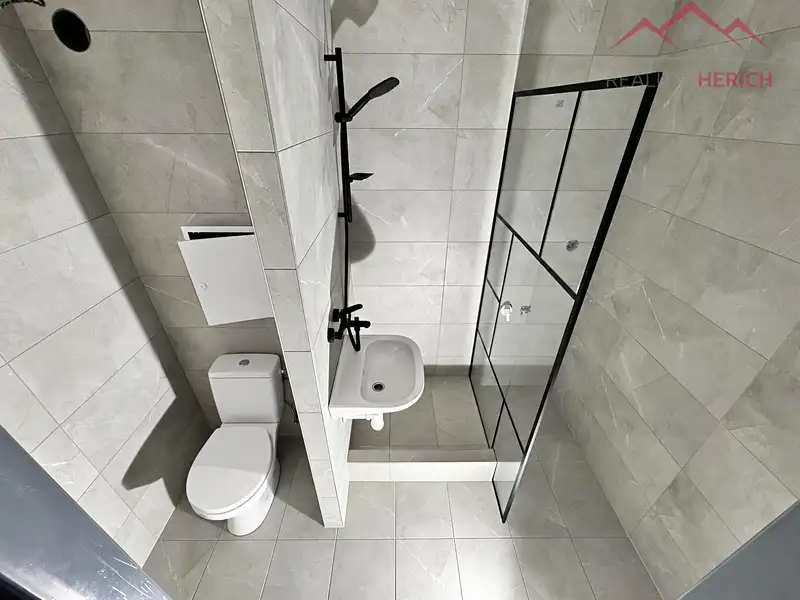Prodej bytu 1+1 40 m², Chomutov – náhled fotky 1