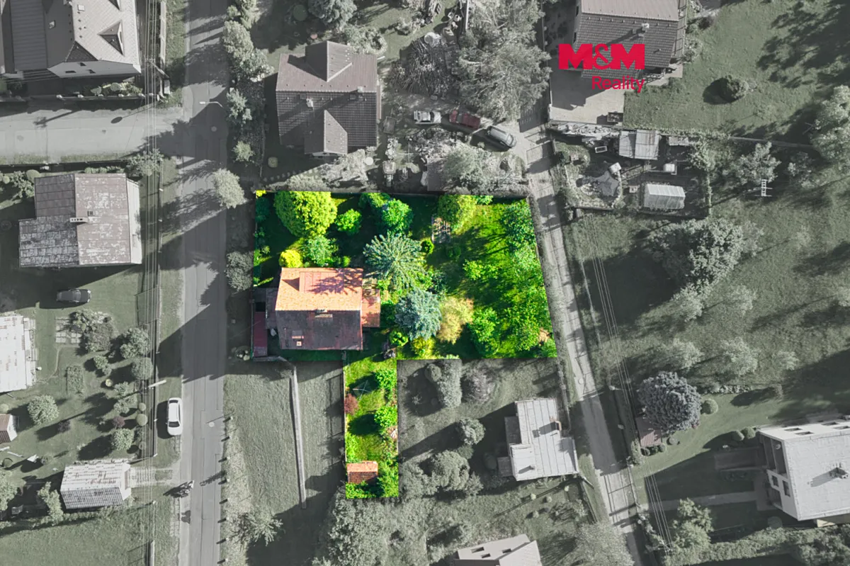 Prodej rodinného domu 184 m², pozemek 963 m²