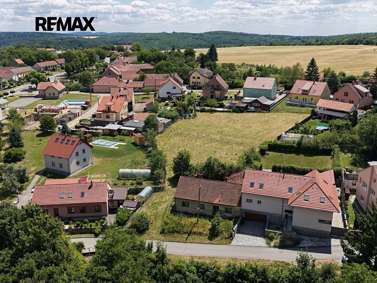 Prodej pozemku, 2 464 m² (1 z 22)