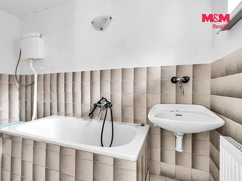 Prodej rodinného domu 155 m², pozemek 747 m², Náchod – náhled fotky 3