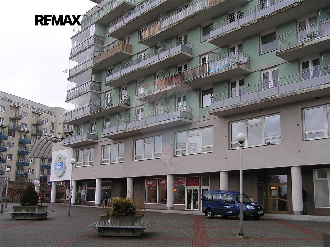Pronájem bytu 3+1 90 m², Praha – fotka 1 z 3