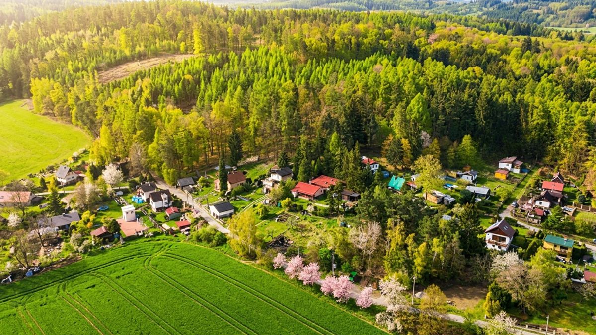 Prodej stavebního pozemku 704 m², Vranov – fotka 1 z 3