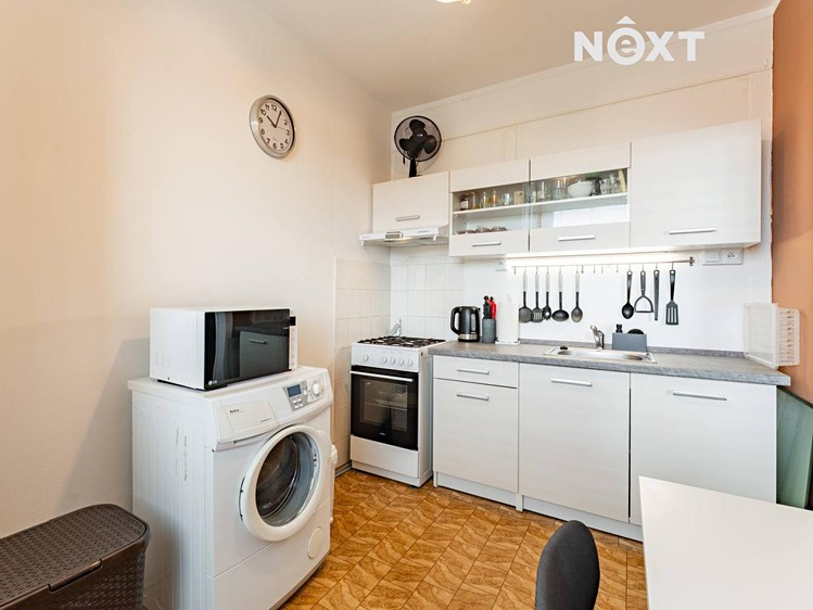 Prodej bytu 2+1, 44 m² (1 z 15)