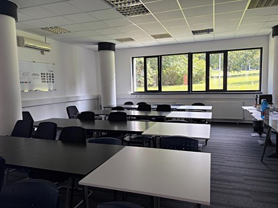 Gewerbefläche zur Miete, 500 m² (2 von 3)